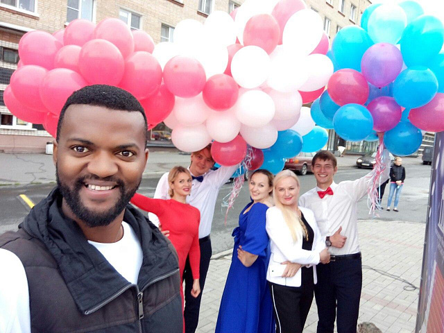 Ведущие на корпоративные праздники и банкетные программы